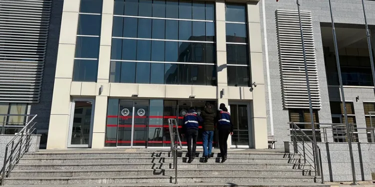 Giresun’da aranan şahıslara yönelik operasyon: 125 kişi yakalandı