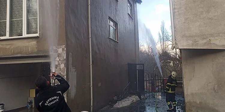 Manisa’da 2 yıldır aranan şahıs jandarma tarafından yakalandı