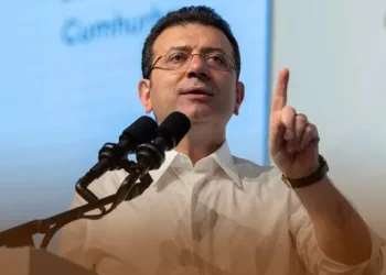 Ekrem İmamoğlu gözaltına alındı!
