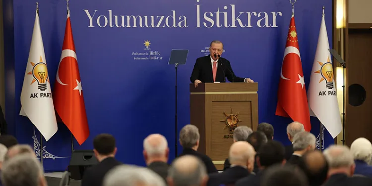 CHP Genel Başkanı Özel: “İmamoğlu’na Destek İçin Saraçhane’deyiz”