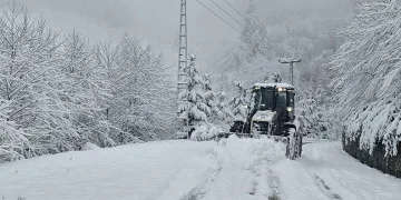 Trabzon’da 124 mahalle yolu kar nedeniyle ulaşıma kapandı