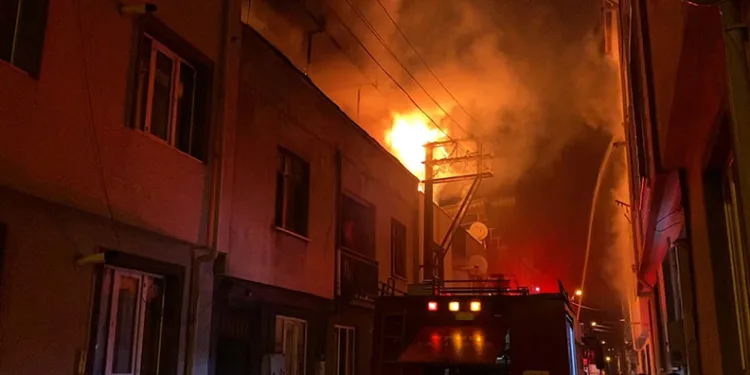 Bursa’da korkutan yangın