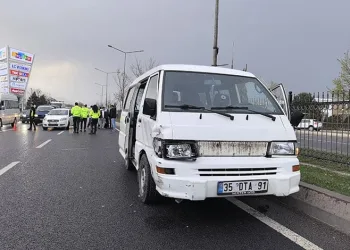 Bursa Valisi Ayyıldız, bayram öncesi çocukları ve büyükleri unutmadı