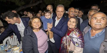 Cumhurbaşkanı Erdoğan gençlerle kafede bir araya geldi