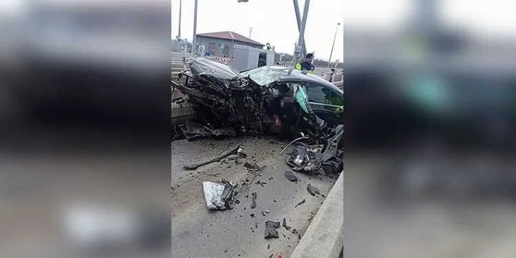 14. katın penceresine çıkan şahıs ikna sonucu indirildi