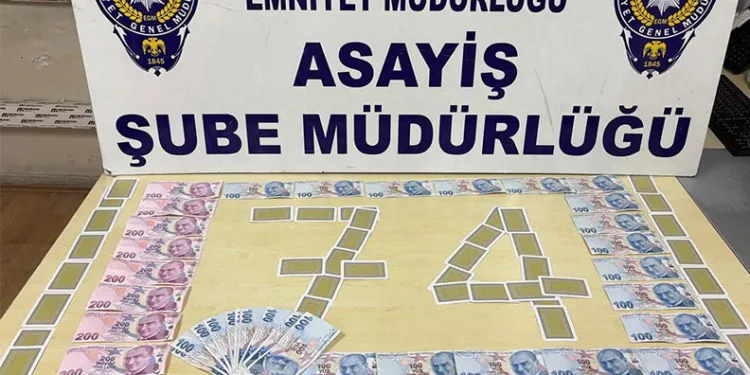 Kumar oynarken yakalanan 4 kişiye 39 bin 988 TL para cezası