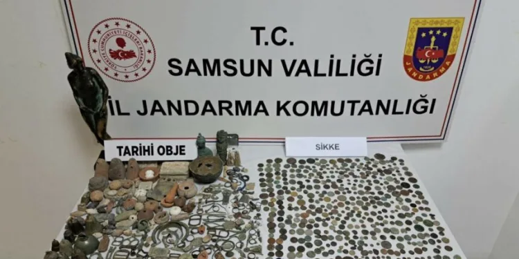 Jandarmadan tarihi eser operasyonu: 3 gözaltı