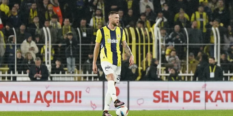 Fenerbahçe’de Milan Skriniar, yeni sistemde defansın sigortası oldu