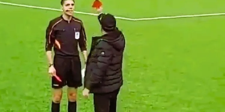 Yeşil sahada sıra dışı tepki!