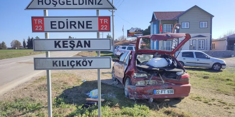 Zabıta ekipleri ürünleri tek tek kontrol etti