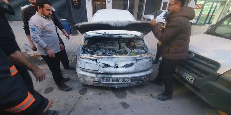 Zabıta ekipleri ürünleri tek tek kontrol etti