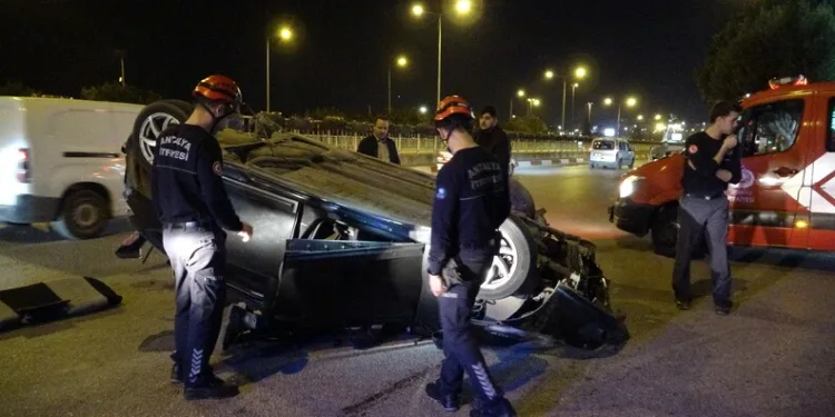 Otomobille çarpışan araç takla attı, sürücü yaralandı