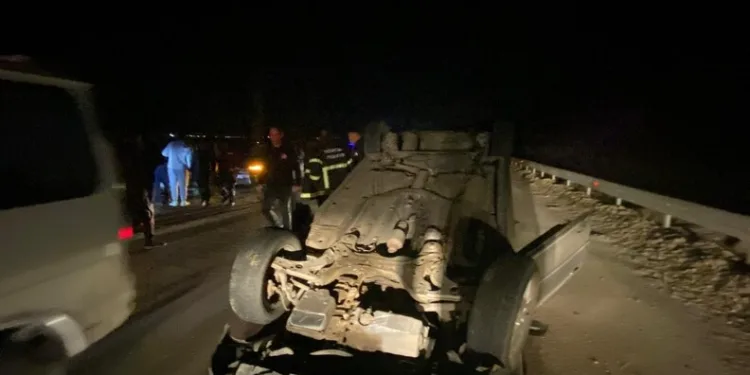 Otomobille çarpışan araç takla attı, sürücü yaralandı