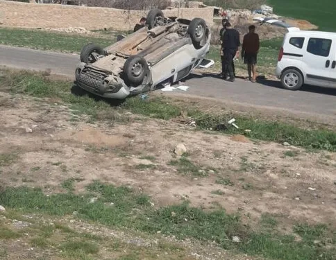 Otomobil ile çarpışan motokurye yaralandı