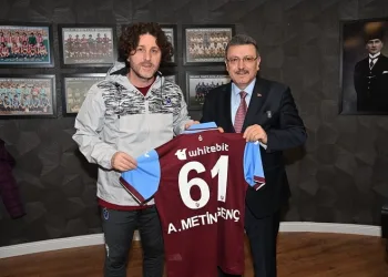 Trabzonspor Teknik Direktörü Fatih Tekke: “Önce kaostan çıkalım”