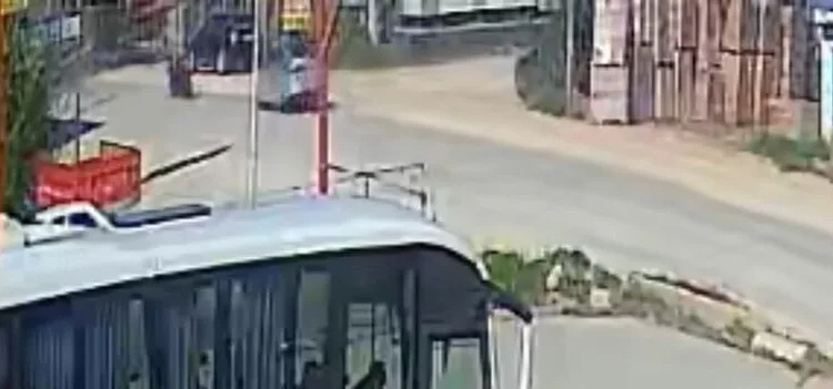 Metrelerce savrulan motosikletli hayatını kaybetti