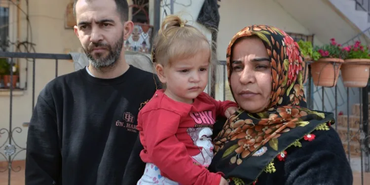 Dolandırıcılık suçundan aranan 2 şahıs yakalandı