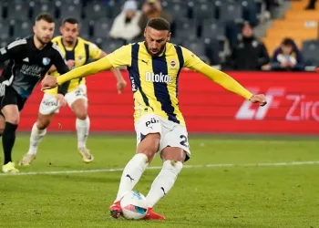 Fenerbahçe’de Cenk Tosun bilmecesi!