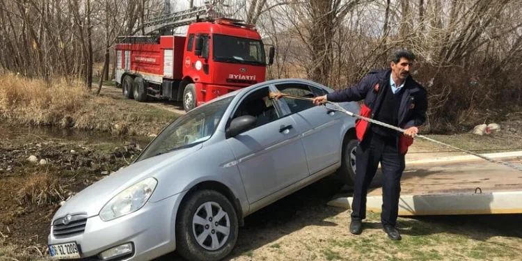 Düzce’de kaçak silah ve mühimmat operasyonu