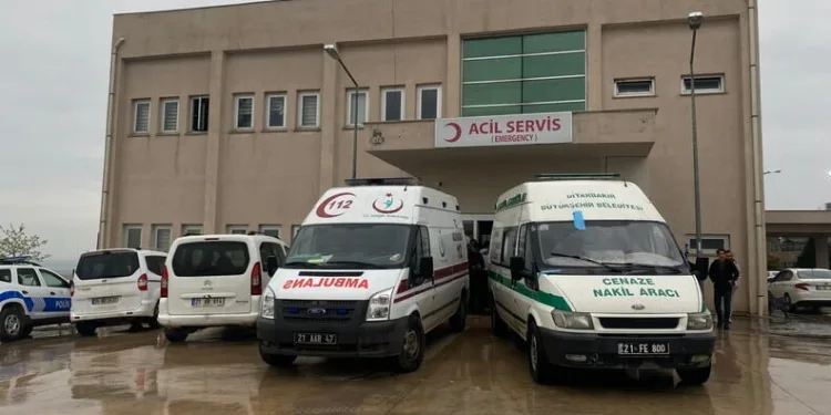 Konya’da minibüs ile elektrikli bisiklet çarpıştı: 2 yaralı