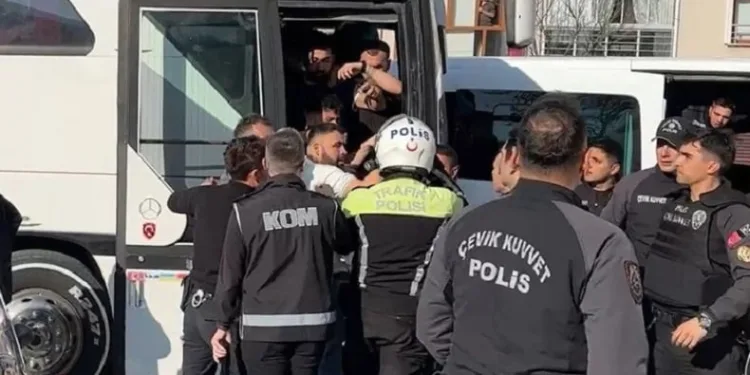 B.Kütahyaspor – Bursaspor maçı sonrası olaylara müfettiş talebi