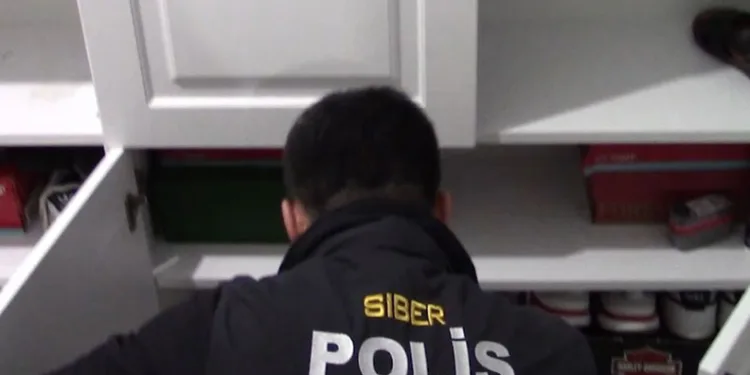 5 ilde siber dolandırıcılık operasyonu: 12 gözaltı