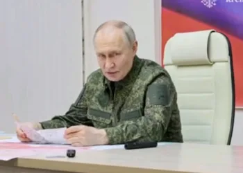 Putin Kursk’u ziyaret etti