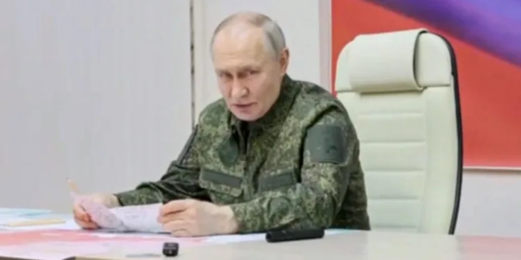 Putin Kursk’u ziyaret etti
