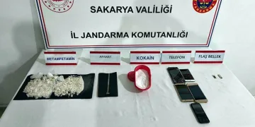 Sakarya’da narkotik köpeği destekli uyuşturucu operasyonu: 2 tutuklama