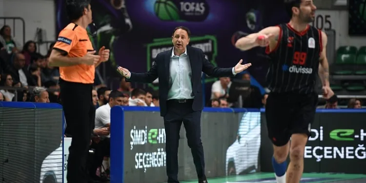 TOFAŞ Başantrenörü Orhun Ene Manisa Basket Divissa maçını değerlendirdi
