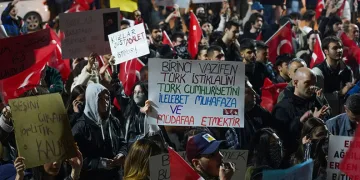 Bilecik’te İmamoğlu’na destek yürüyüşü sonrası 1 kişi gözaltına alındı