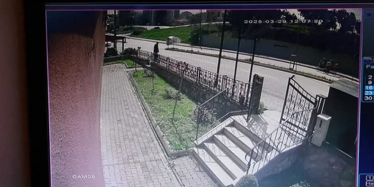 Bursa Valisi Ayyıldız, bayram öncesi çocukları ve büyükleri unutmadı