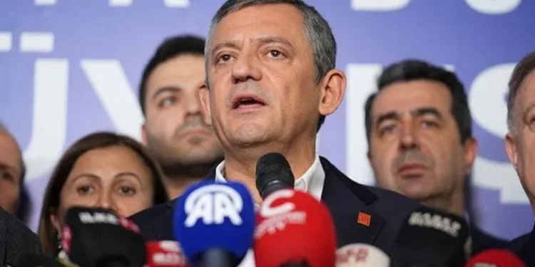 Kuzey Kore yeni uçaksavar füze sistemini test etti