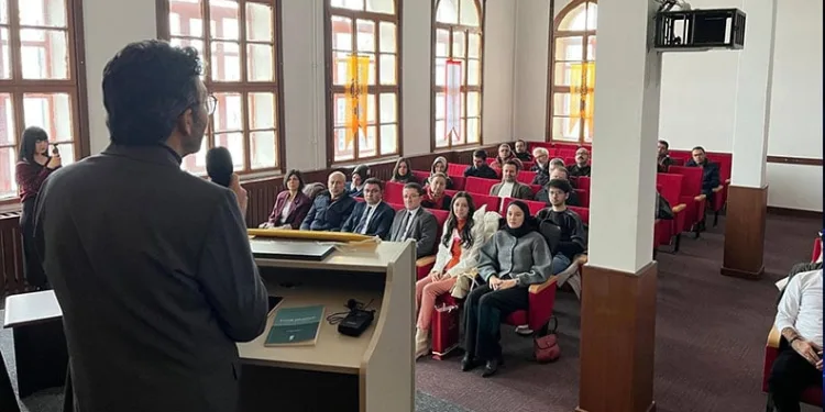 Emniyet ekipleri öğrencileri bilgilendirdi