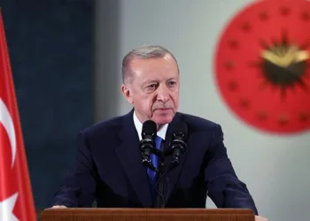 Saç tıraşını son güne bırakanlar bayrama berber dükkanlarında girdi