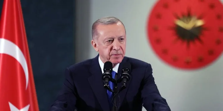Saç tıraşını son güne bırakanlar bayrama berber dükkanlarında girdi