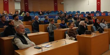Emniyet ekipleri öğrencileri bilgilendirdi