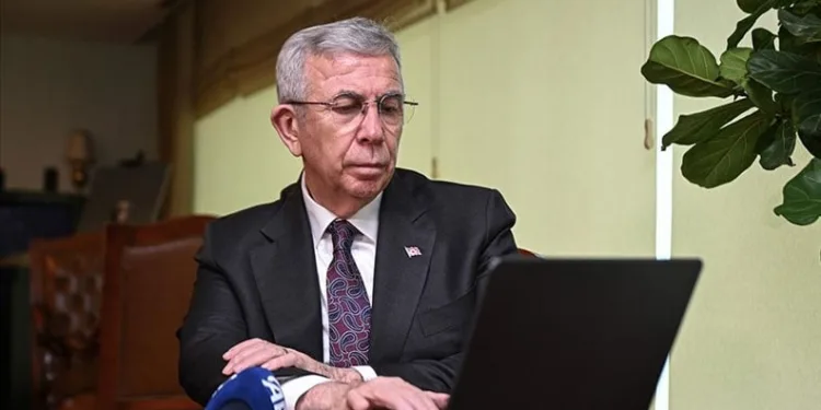 “CHP yönetimi iddia sahibi CHP’lilere cevap yetiştirmelidir”
