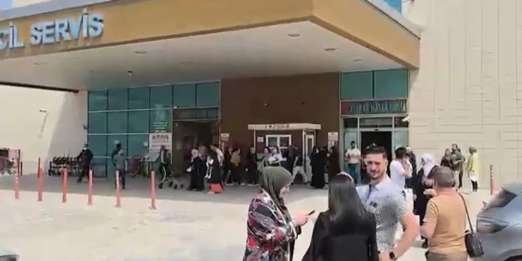 Bursa’da hastanede deprem panik anları