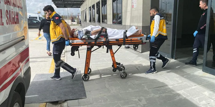 İnşaattan düşen kişi hastanelik oldu