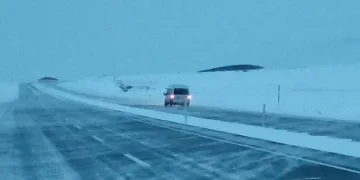 Ardahan’ın yüksek kesimlerinde kar yağışı ve tipi