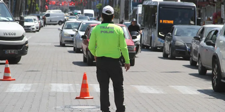 Fethiye’de ticari araçlarda tütün denetimi