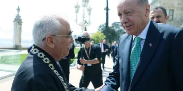 Cumhurbaşkanı Erdoğan, AYM Başkanıyla Görüştü