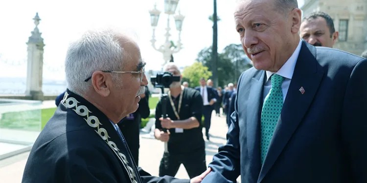 Cumhurbaşkanı Erdoğan, AYM Başkanıyla Görüştü