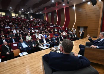 İbrahim Burkay Mudanya Üniversitesi’nde Gençlerle Buluştu