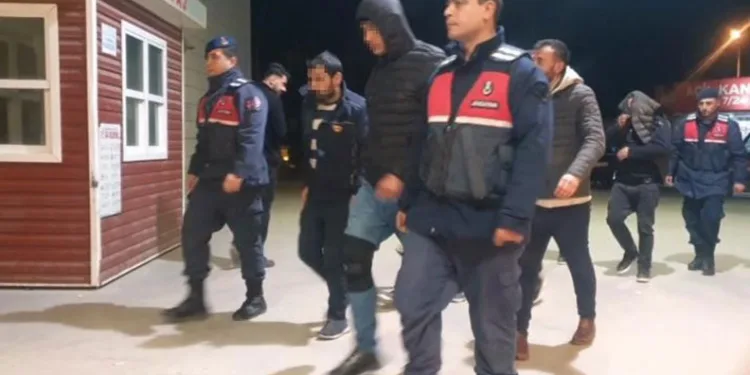 Bursa’da uyuşturucu partisine jandarma baskını: 8 gözaltı