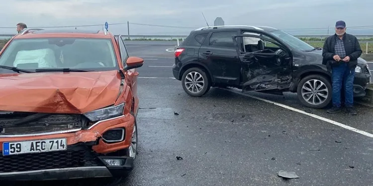 Muratlı-Tekirdağ yolunda kaza: 4 yaralı