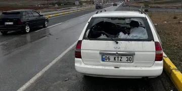 Yağış zincirleme kazaya yol açtı: 3 yaralı