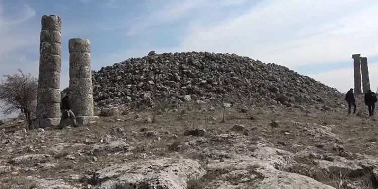 2 bin 60 yıllık Tümülüs hayran bırakıyor