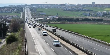 Tekirdağ-İstanbul yolunda tatil dönüşü yoğunluğu yaşanıyor